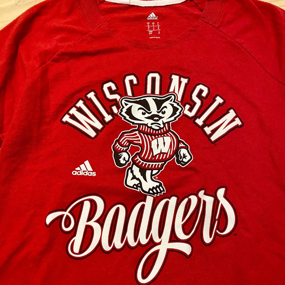 Wisconsin Badgers Adidas Sweatshirt - Picture 2 of 5